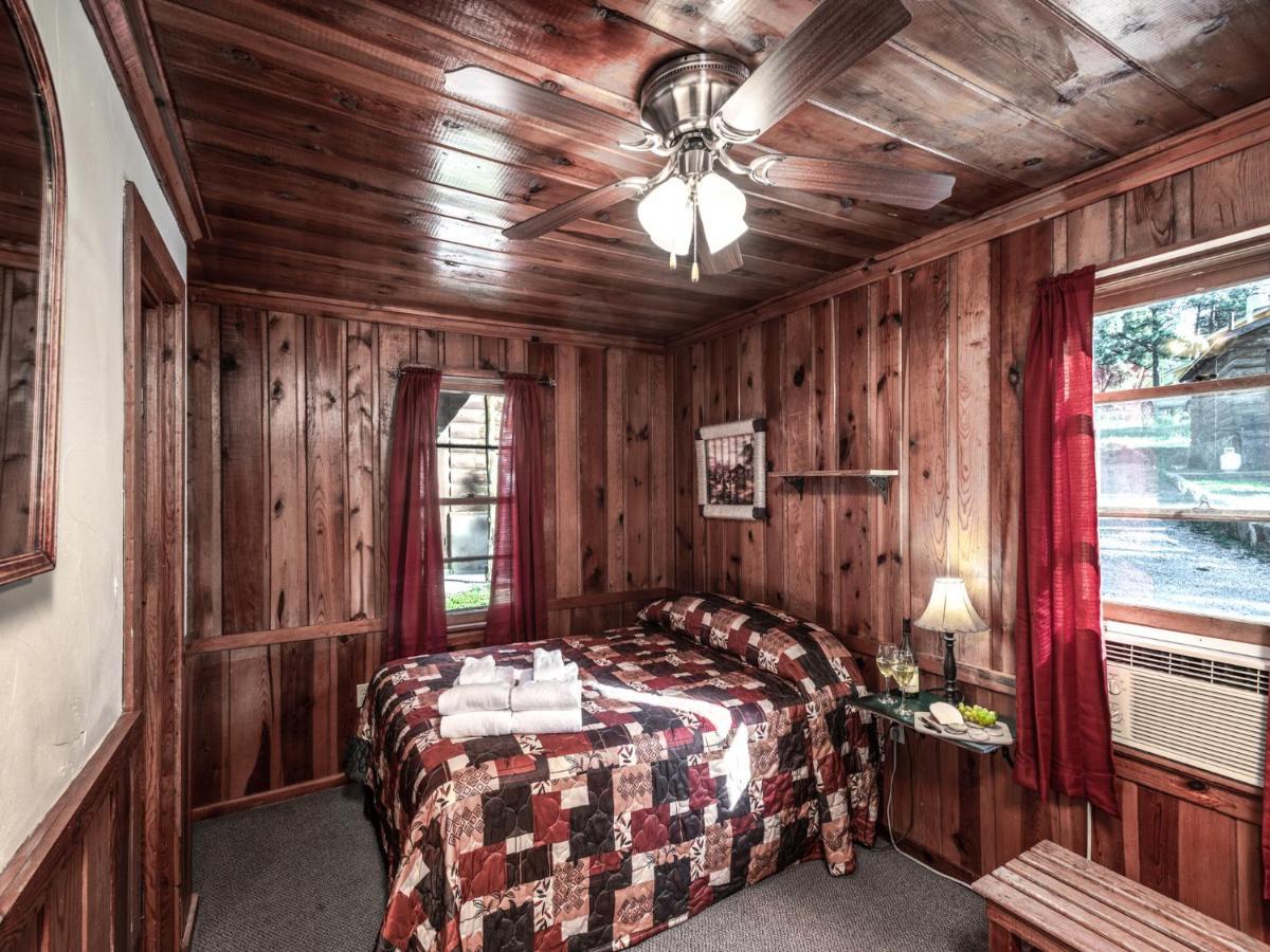 Apache Village 3, Queen Bed, Midtown, Sleeps 2 Руідозо Екстер'єр фото
